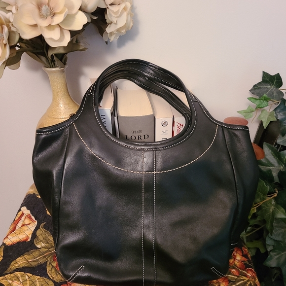 🌈 Coach black Legacy lined satchel 10743 🌈 - Picture 2 of 16